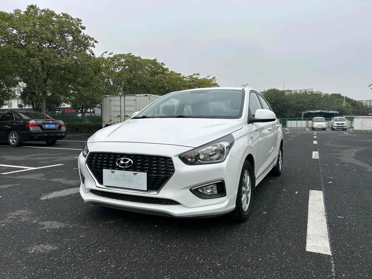 Hyundai Reina 2018 car image #3