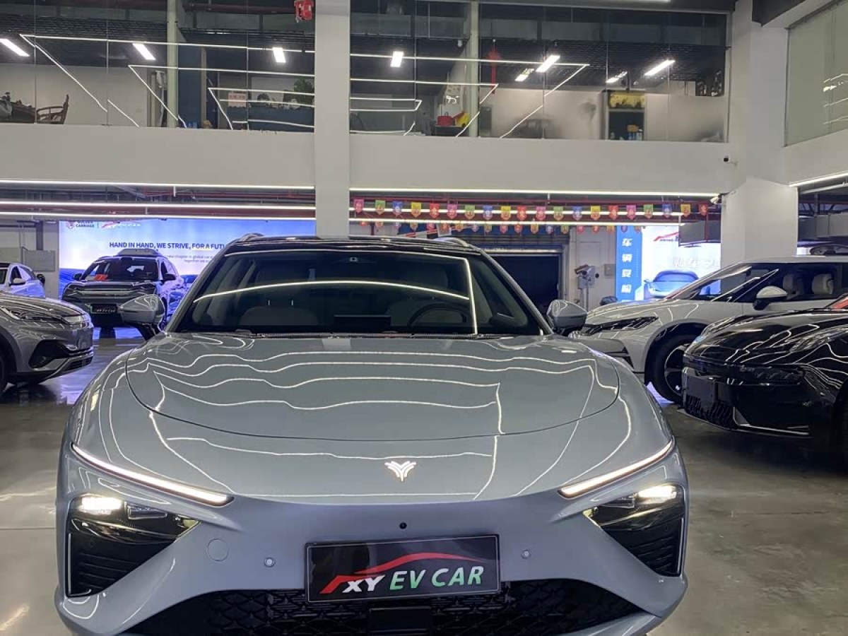 哪吒汽车 哪吒S猎装 2025 #3 哪吒汽车 哪吒S猎装 2025 汽车图片 #3