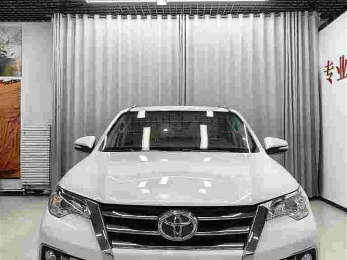 Toyota Fortuner 2017 #3 Toyota Fortuner 2017 immagine di auto #3