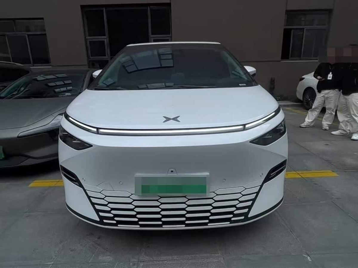 Xpeng X9 2025 immagine di auto #3