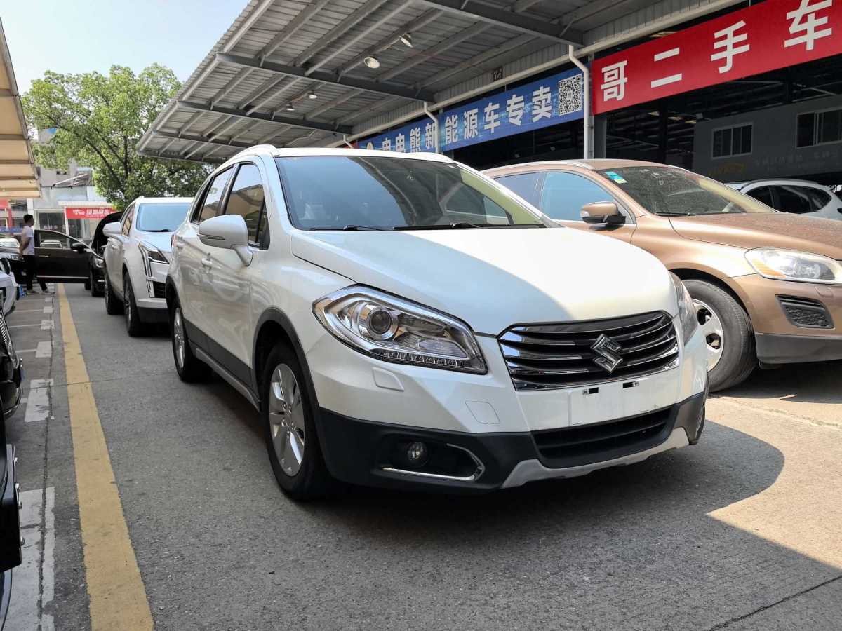 Suzuki S-Cross 2015 immagine di auto #3