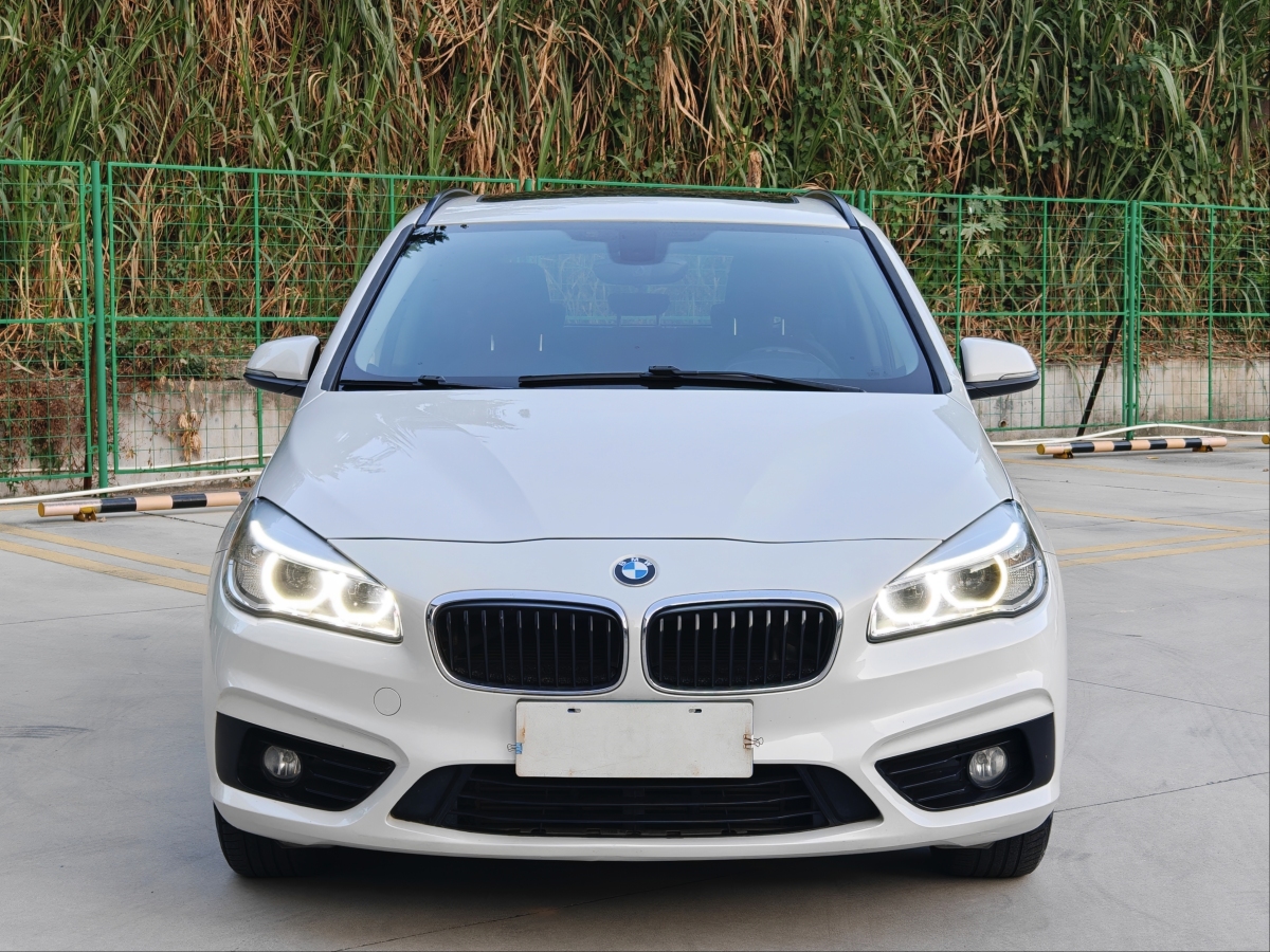 BMW 2 Series 2017 immagine di auto #3