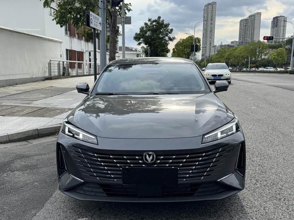 Changan Lamore 2023 car image #3