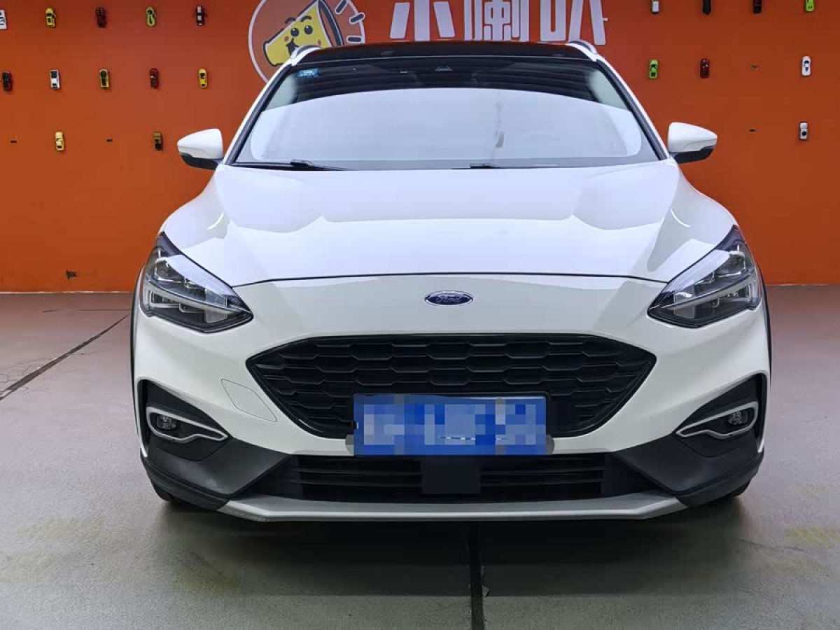 Ford Focus Active 2019 #3 Ford Focus Active 2019 car image #3