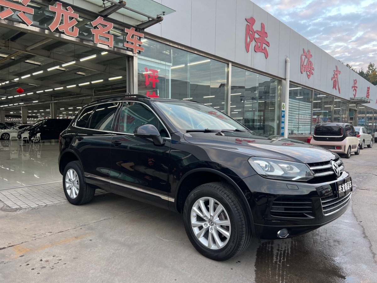 Volkswagen Touareg 2014 car image #3