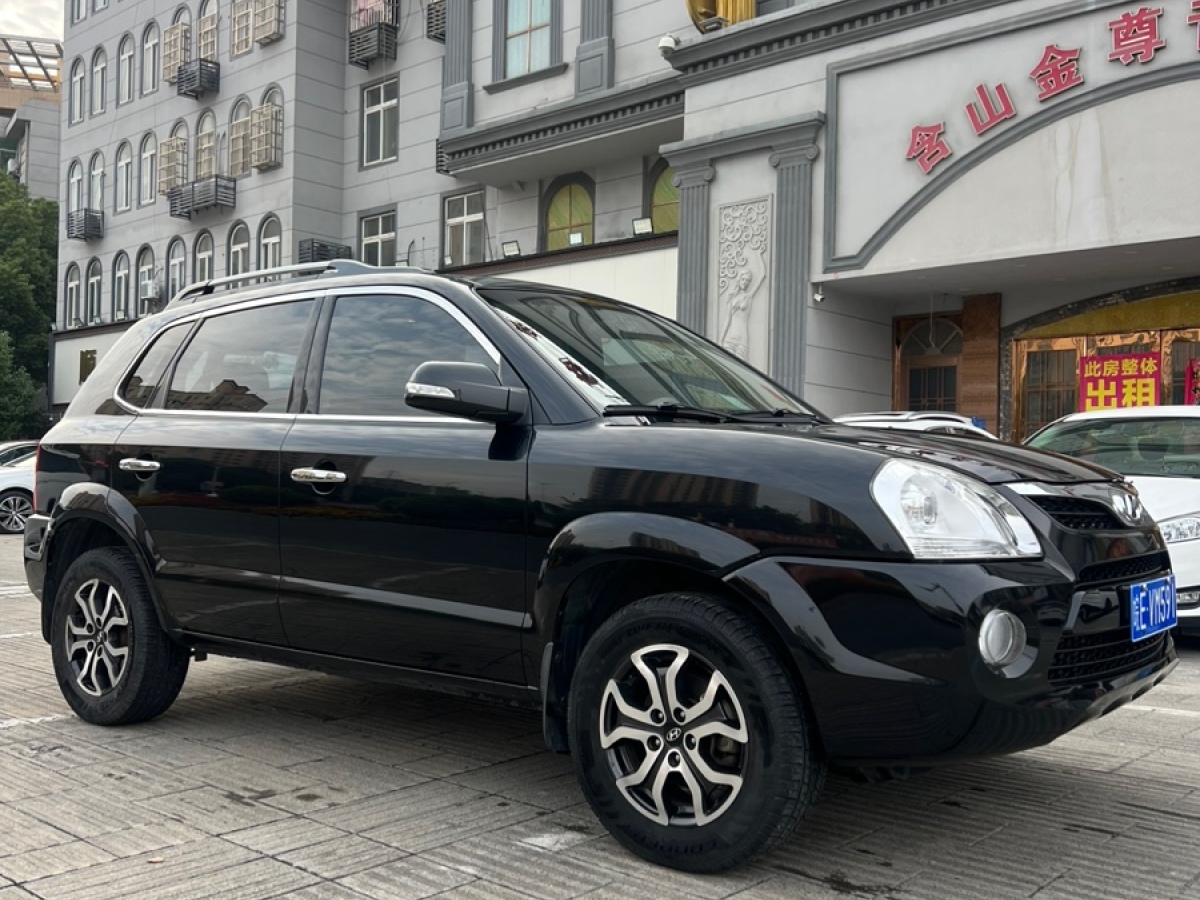 Hyundai Tucson (Imported) 2014 #3 Hyundai Tucson (Imported) 2014 car image #3