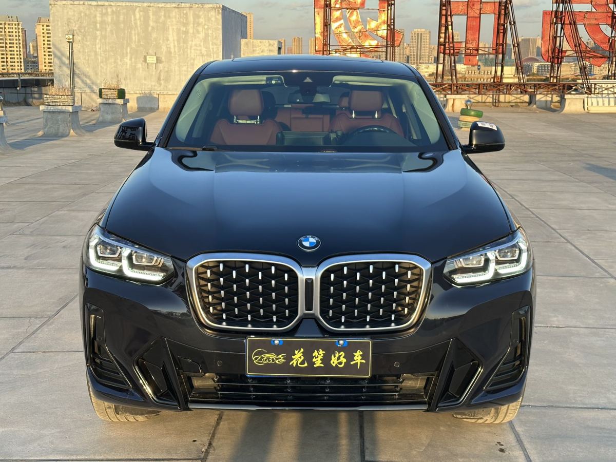 BMW X4 2022 car image #3