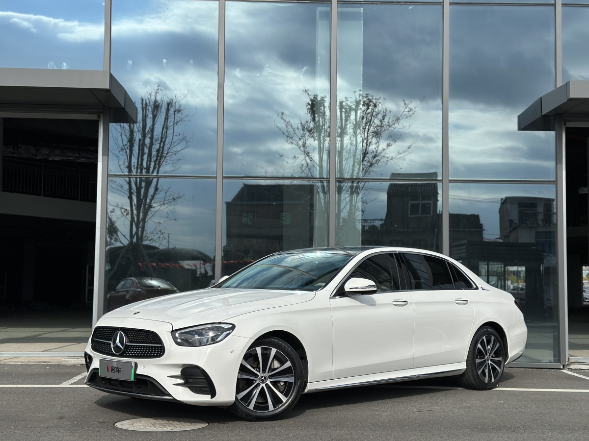 Mercedes-Benz E Class New Energy 2022 car image #3