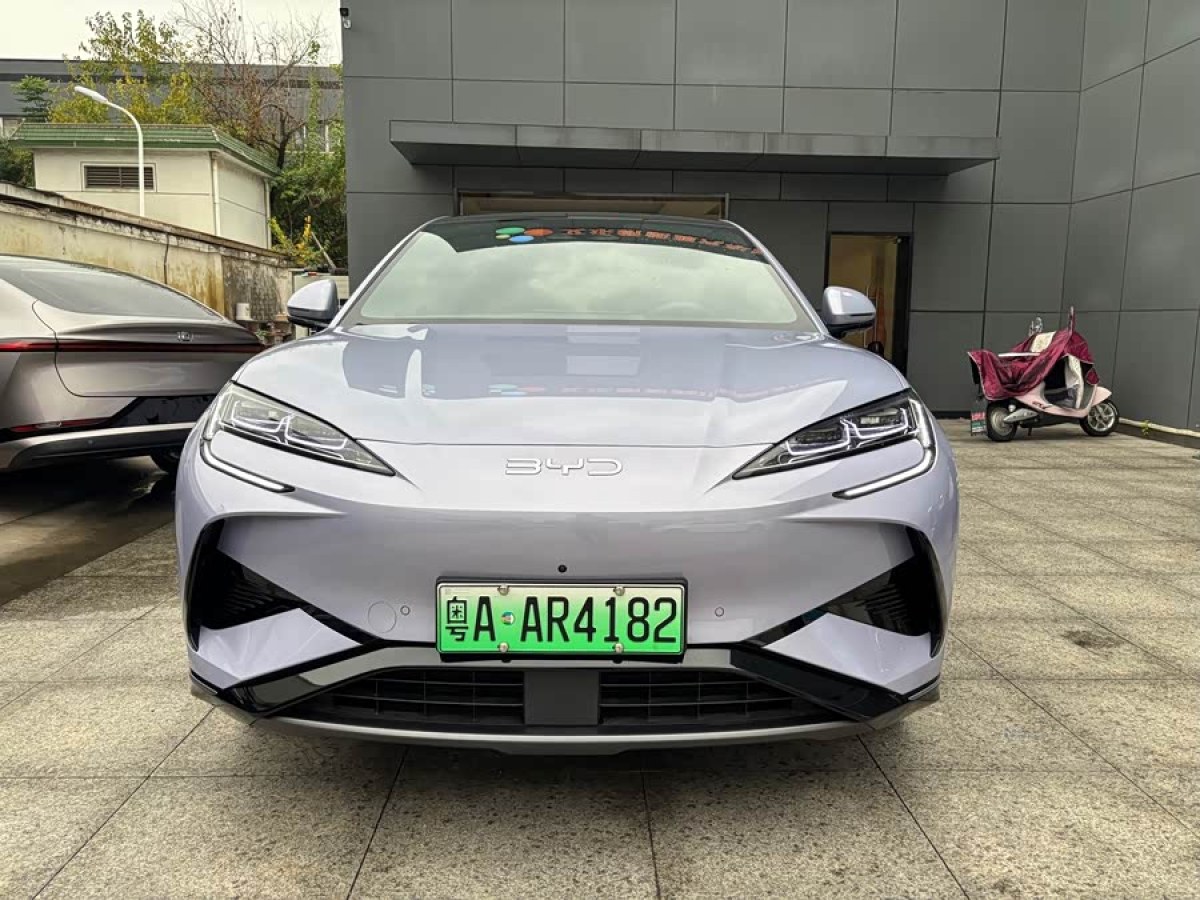 BYD Sea Lion 07 EV 2024 immagine di auto #3