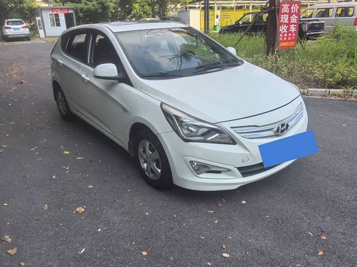 Hyundai Reina Hatchback 2015 #3 Hyundai Reina Hatchback 2015 immagine di auto #3