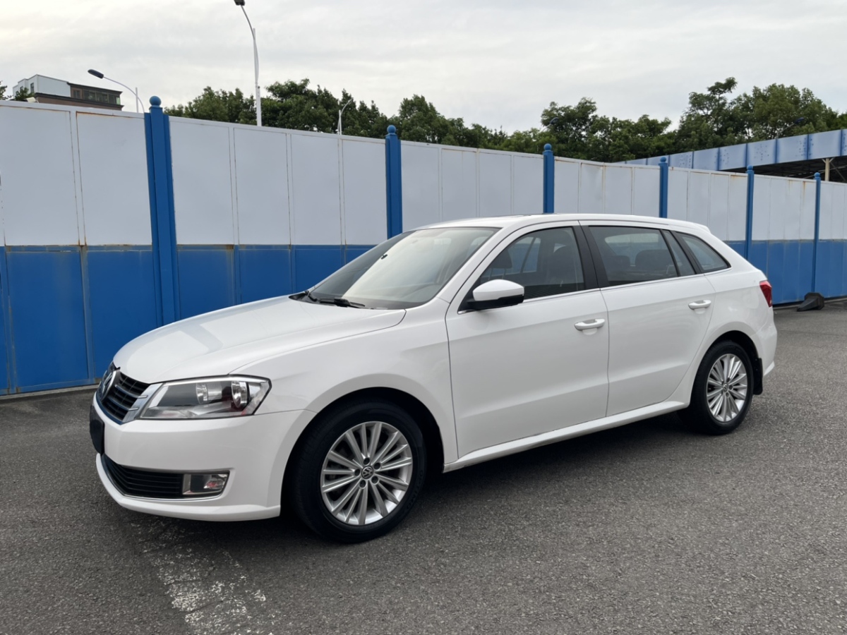 Volkswagen Gran Lavida 2014 immagine di auto #3