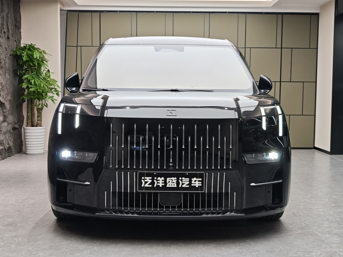 Hyundai Coupe 2023 صورة سيارة #3