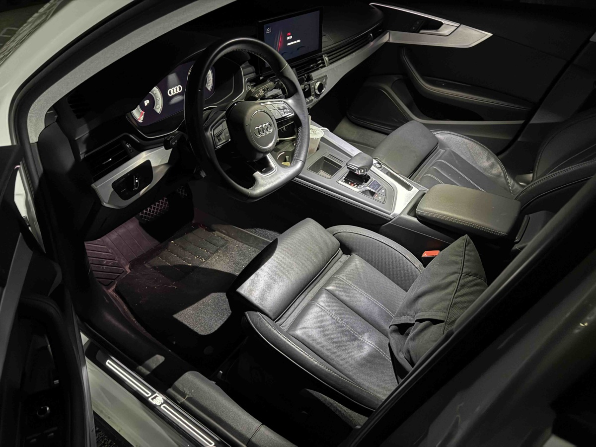 Audi A4 2023 car image #3