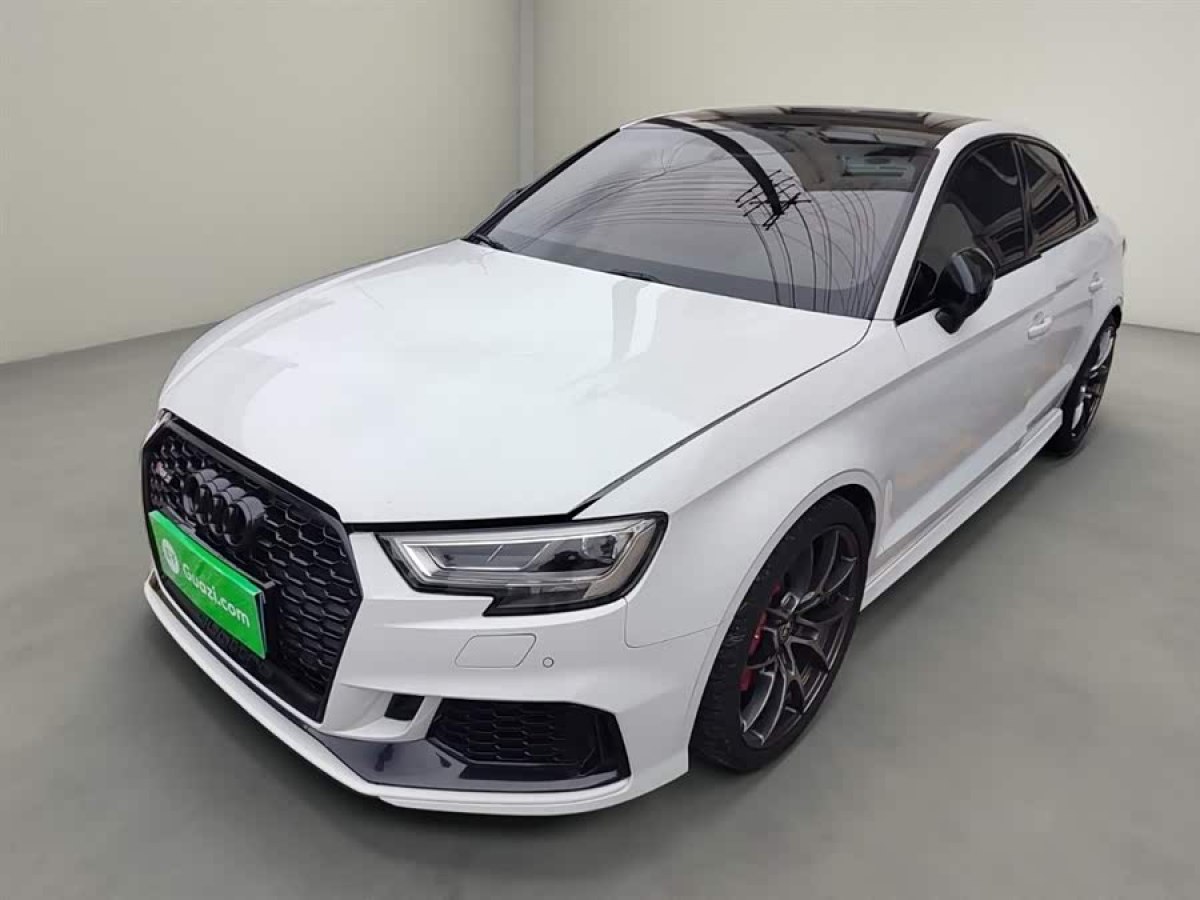 Audi RS 3 2018 immagine di auto #3