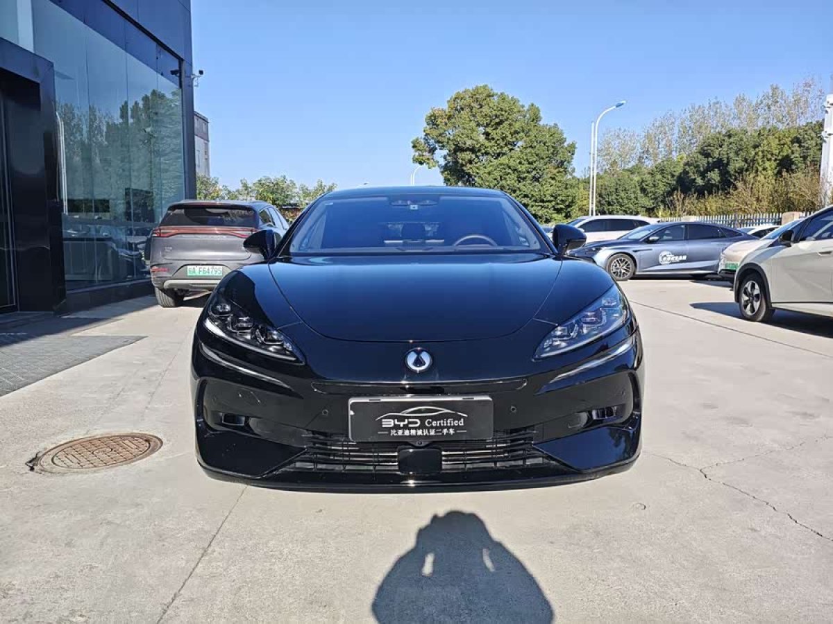 Denza Z9GT 2024 #3 Denza Z9GT 2024 car image #3