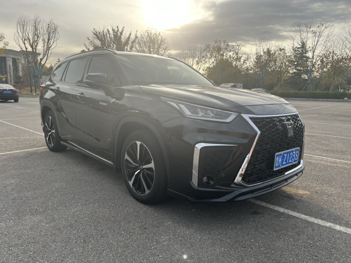 Toyota Crown Kluger 2021 car image #3