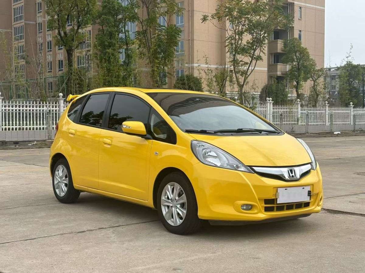 Honda Fit (Imported) 2013 #3 Honda Fit (Imported) 2013 car image #3