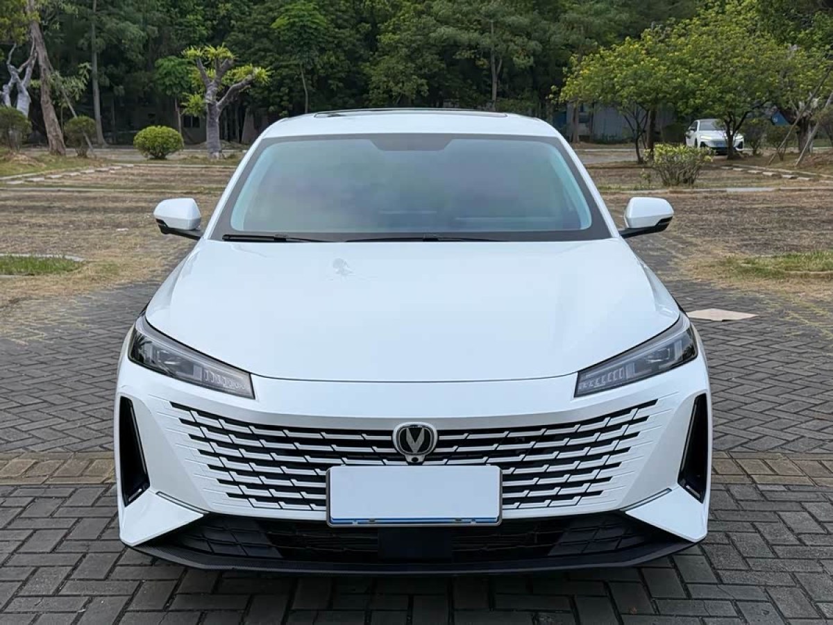 Changan Lamore 2023 #3 Changan Lamore 2023 car image #3