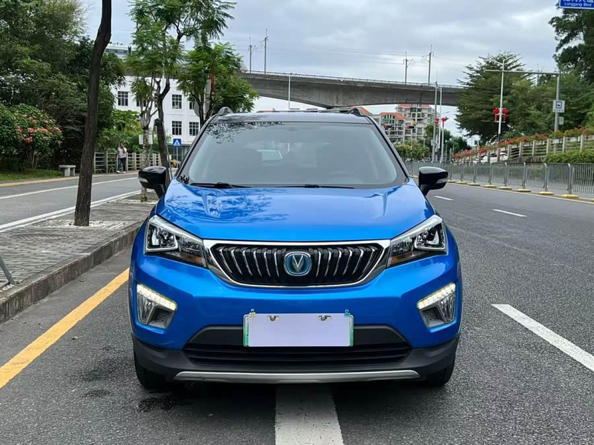Changan CS15 EV 2019 #3 Changan CS15 EV 2019 car image #3