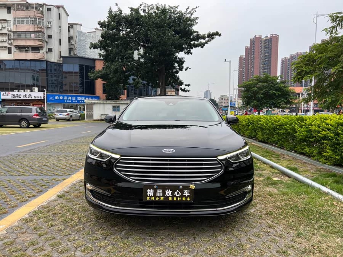 Ford Taurus 2021 car image #3