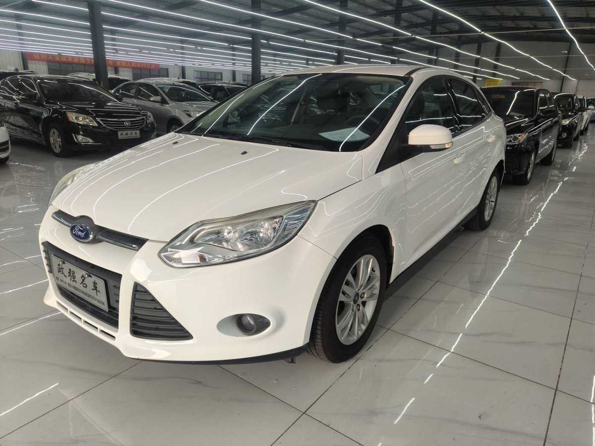 Ford Focus (Imported) 2013 car image #3