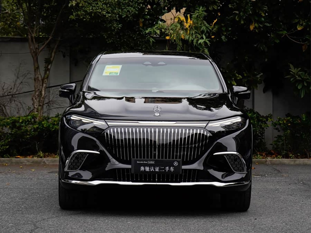 Mercedes-Benz MaybachEQS SUV 2025 immagine di auto #3