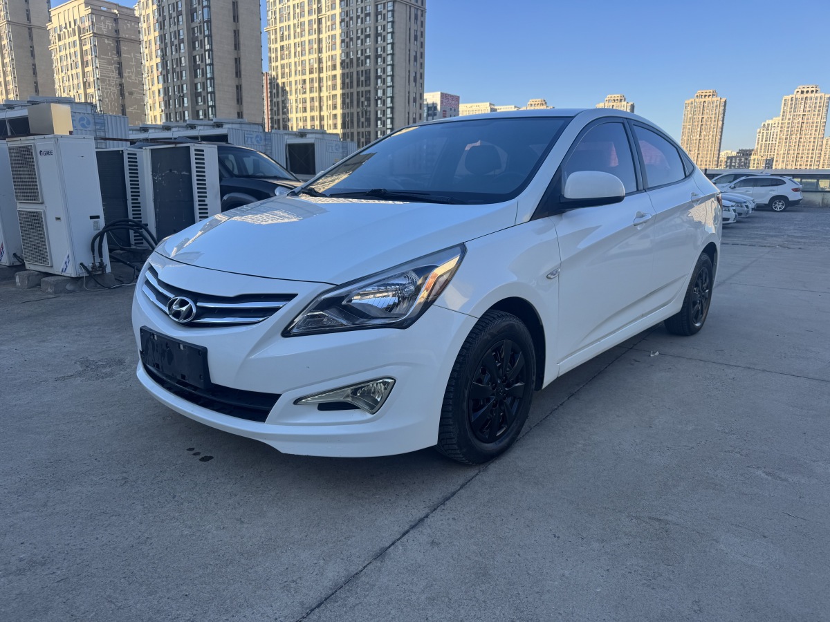 Hyundai Reina 2016 car image #3