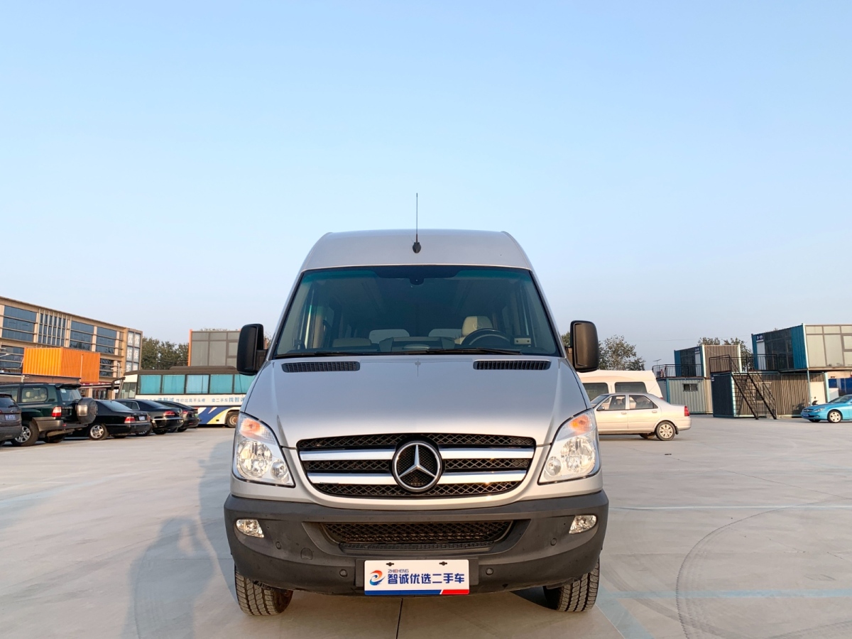 Mercedes-Benz Sprinter 2019 car image #3