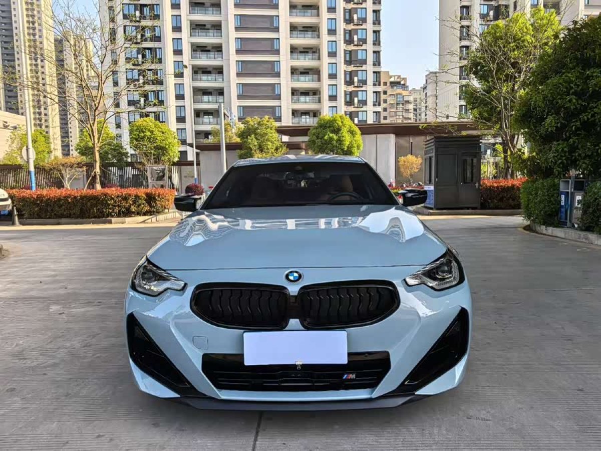 BMW M240i 2024 immagine di auto #3