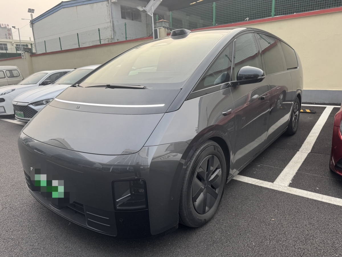 理想汽车 理想MEGA 2024 汽车图片 #3