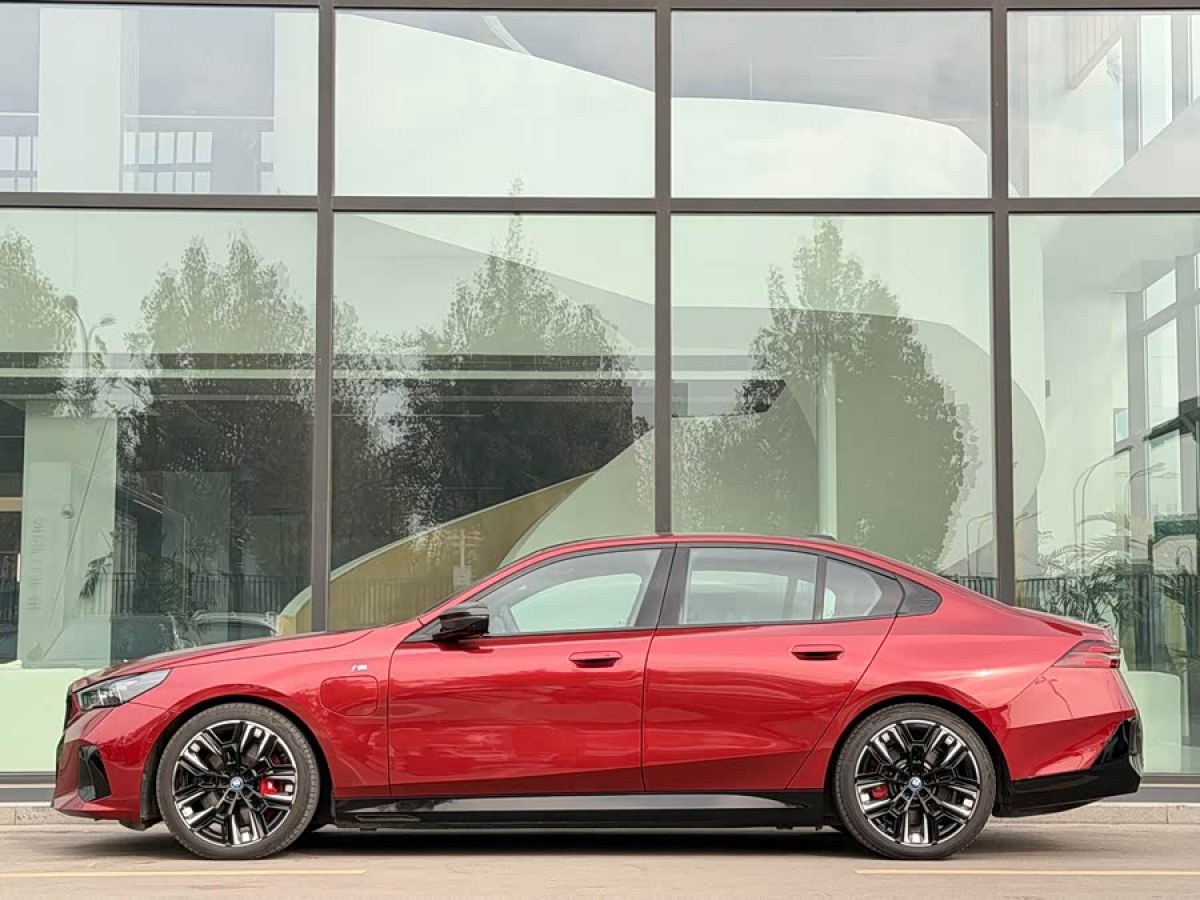 BMW i5 M60 2024 #3 BMW i5 M60 2024 car image #3