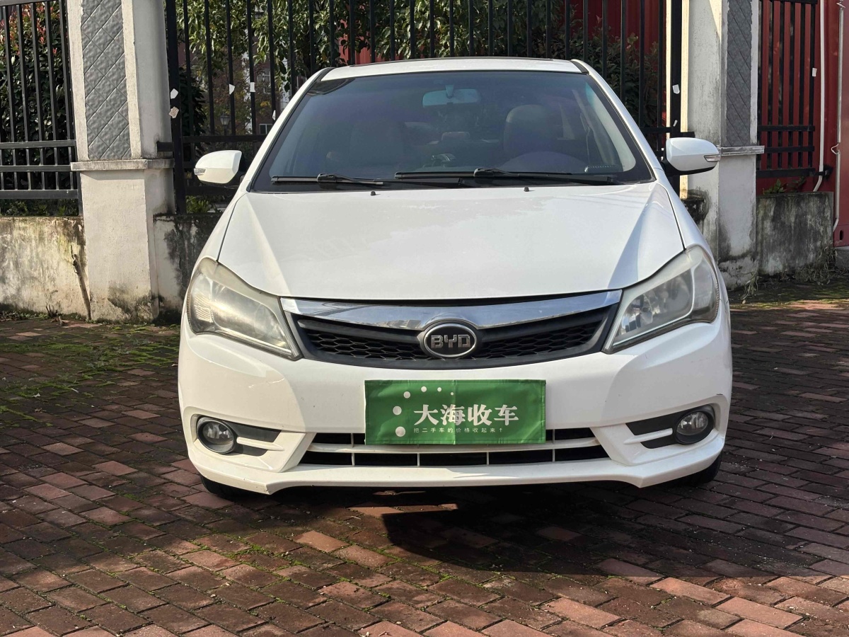 BYD F3 2014 car image #3