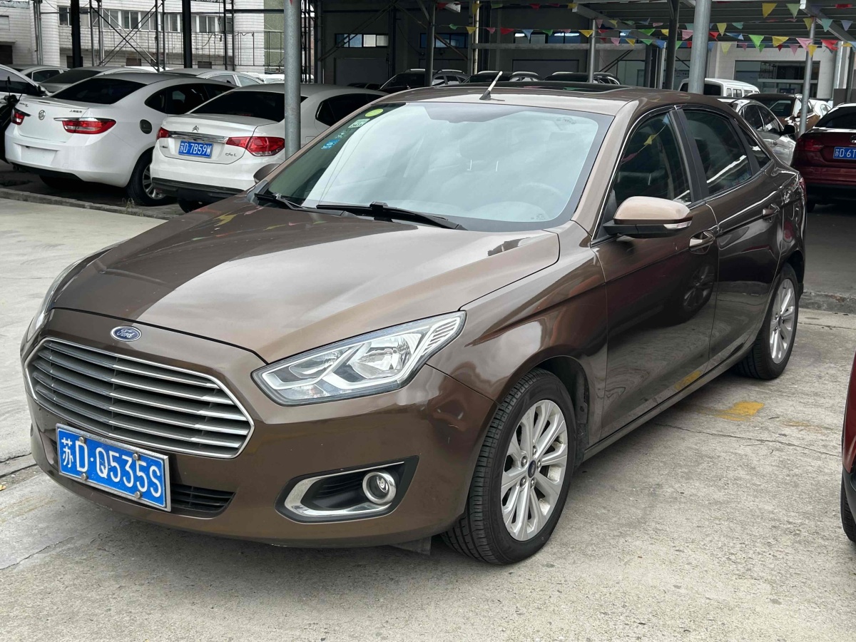 Ford Escort 2015 #3 Ford Escort 2015 immagine di auto #3