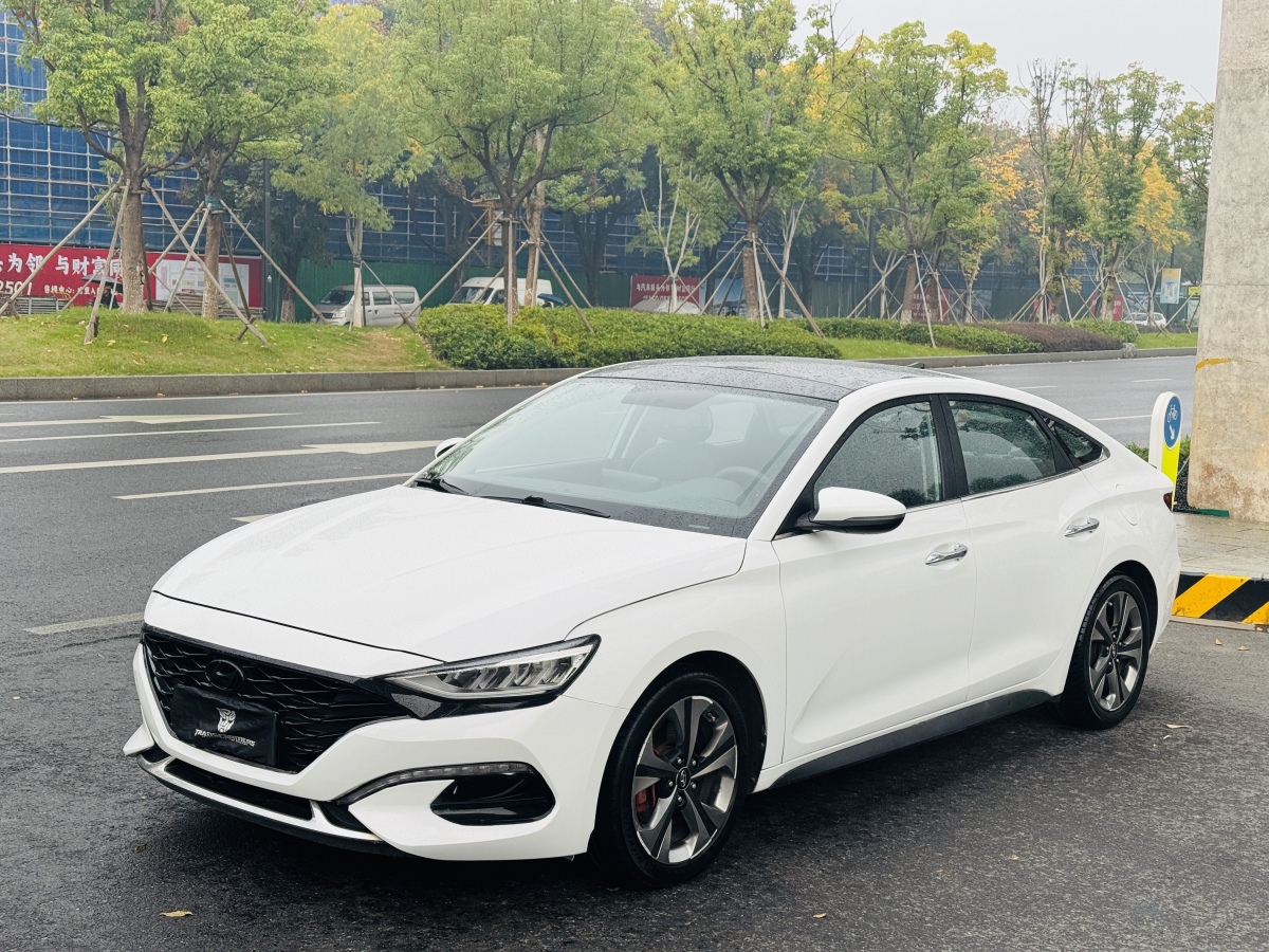 Hyundai Lafesta 2018 car image #3