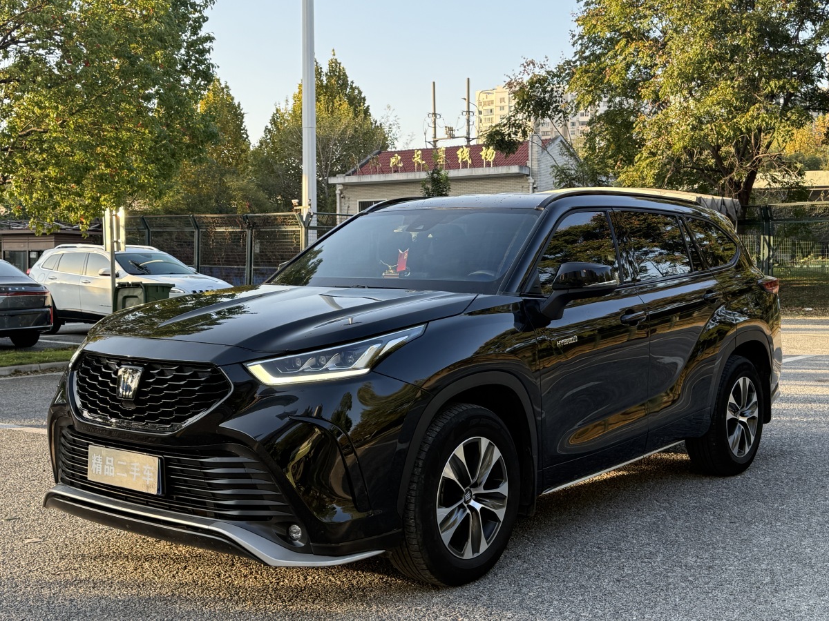 Toyota Crown Kluger 2023 car image #3