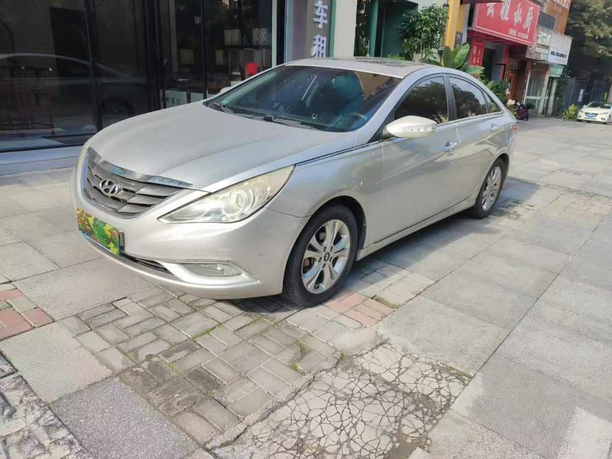 现代 索纳塔 2011 汽车图片 #3