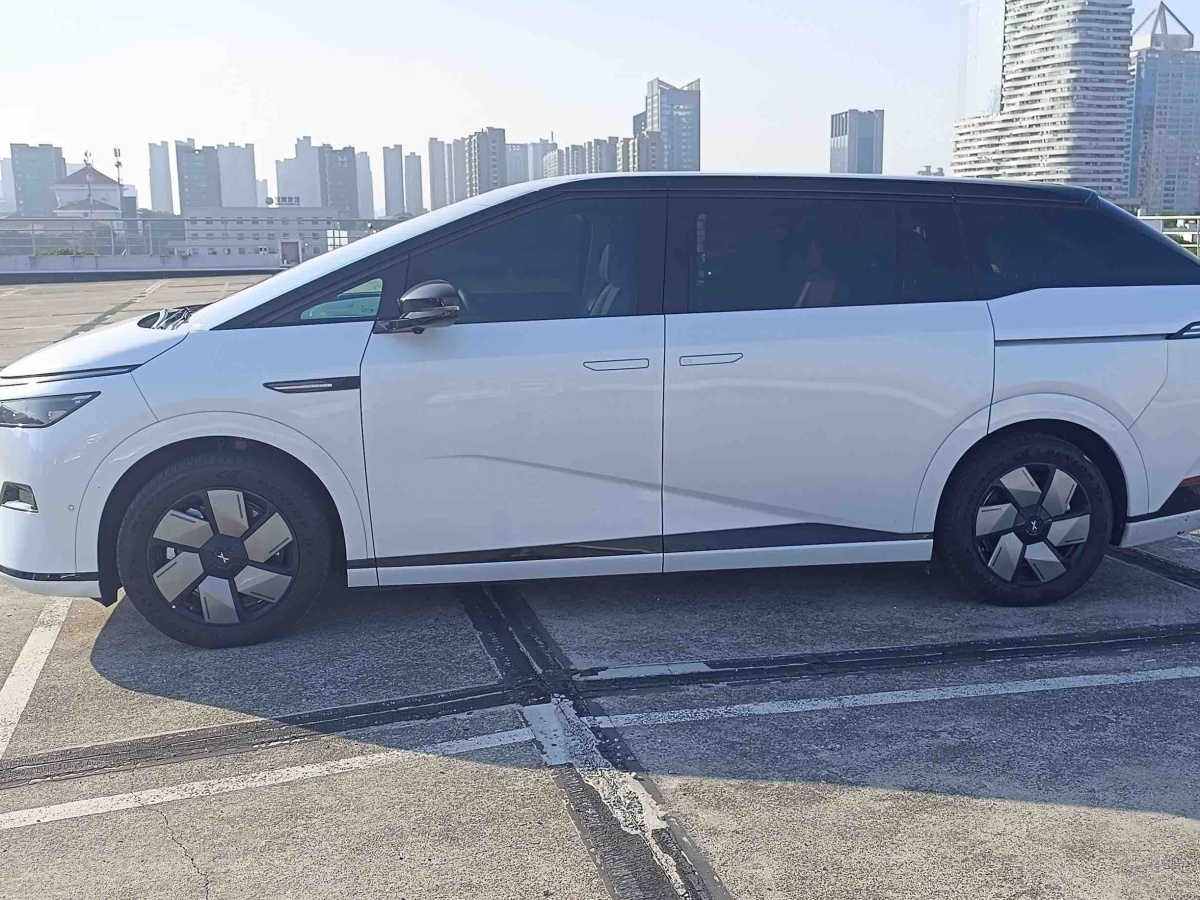 Xpeng X9 2025 #3 Xpeng X9 2025 immagine di auto #3