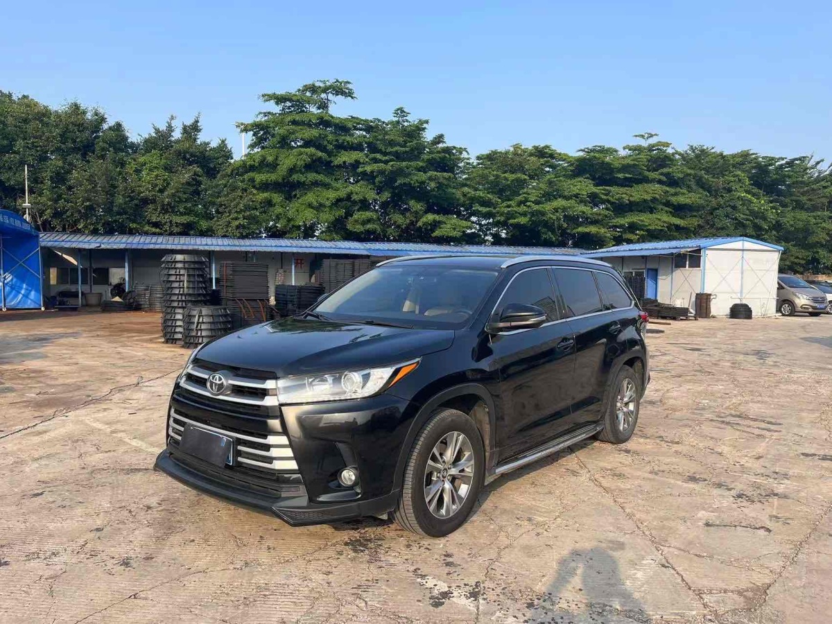 Toyota Highlander (Imported) 2018 immagine di auto #3