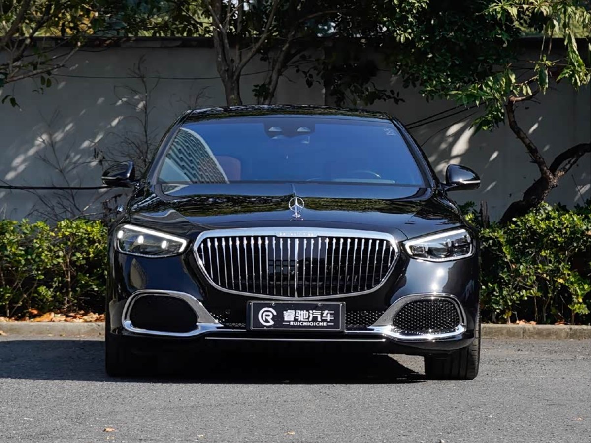 Mercedes-Benz Maybach S Class New Energy 2025 car image #3