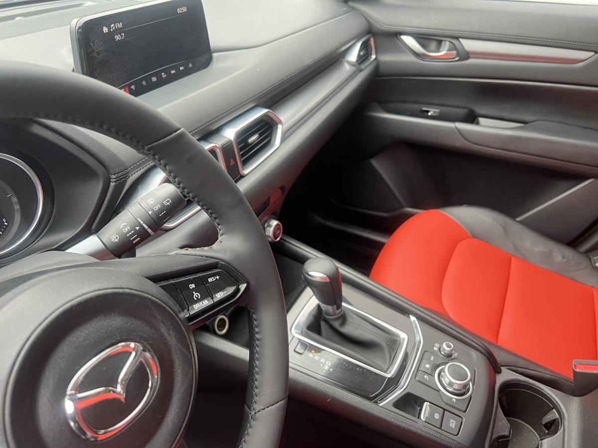 Mazda CX-5 2019 car image #3