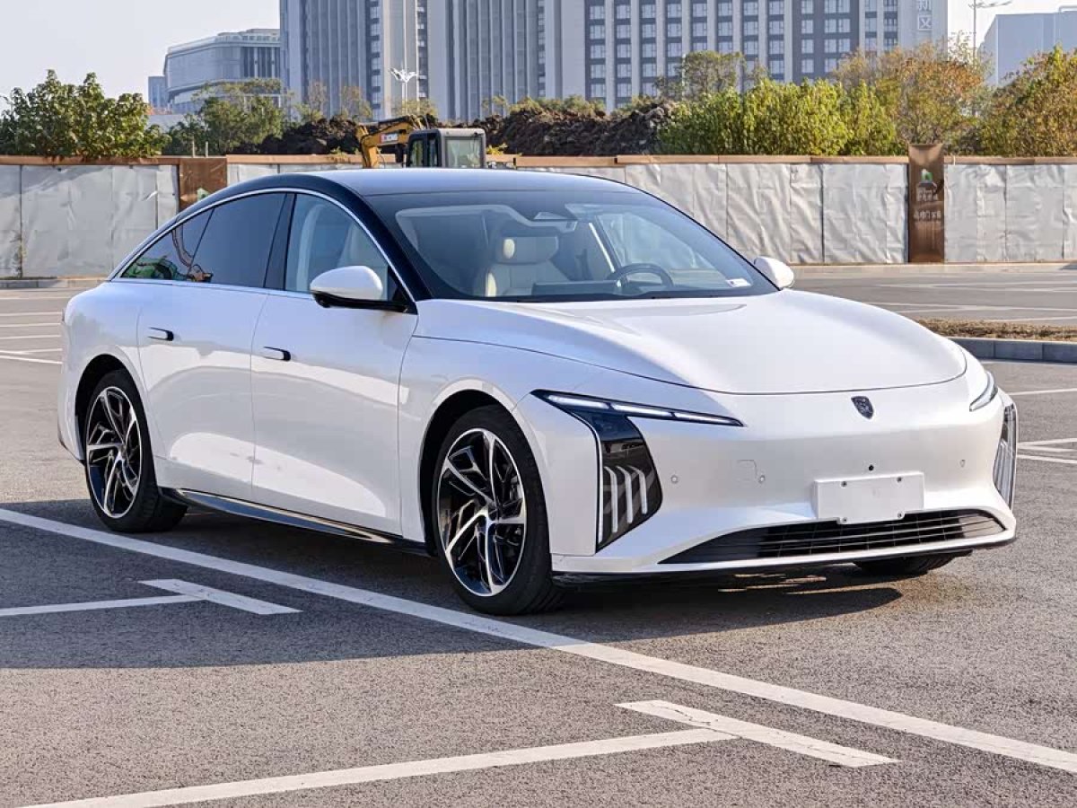 Forthing S7 2024 immagine di auto #3