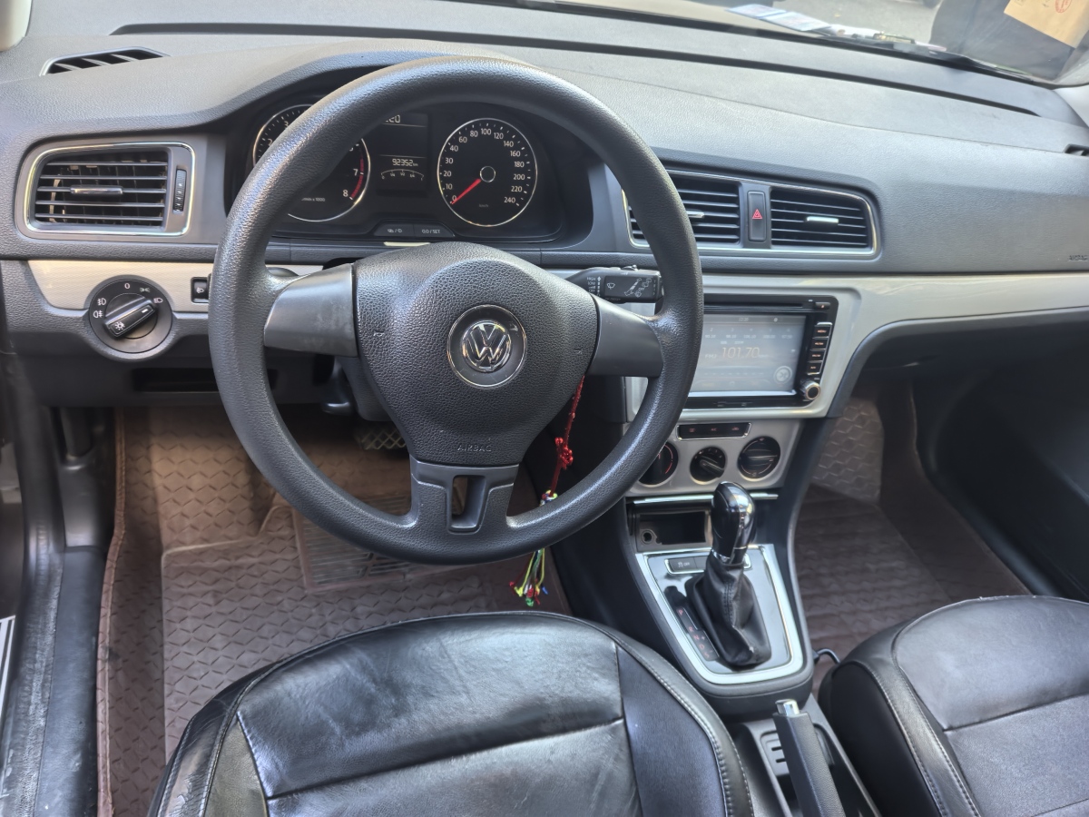 Volkswagen Gran Lavida 2013 immagine di auto #3