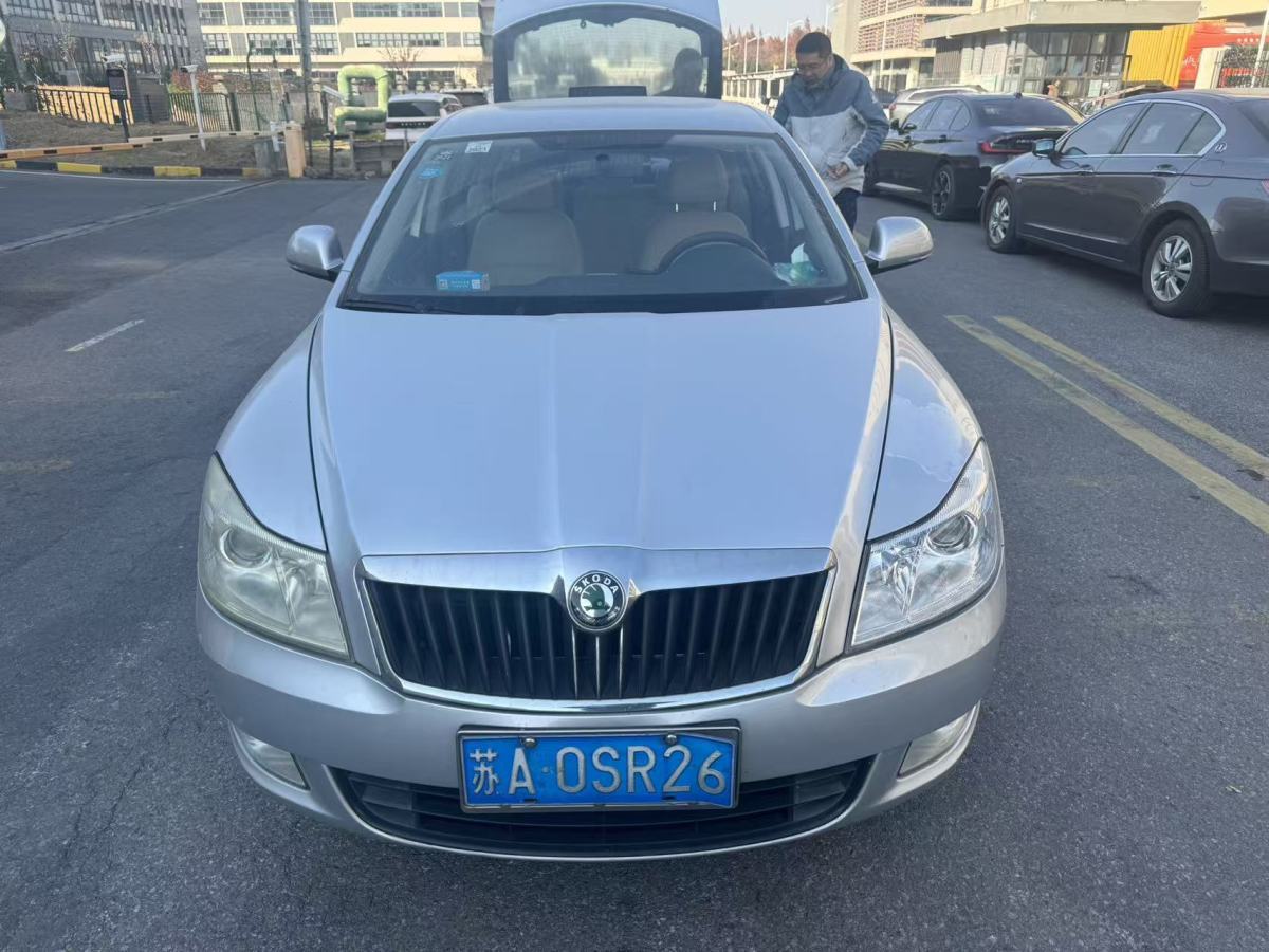 Skoda 2012 car image #3