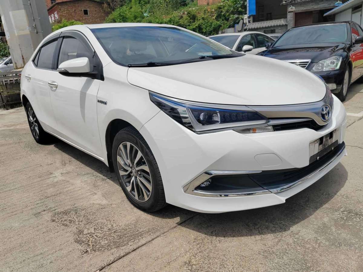 Toyota Corolla Hybird E+ 2017 immagine di auto #3