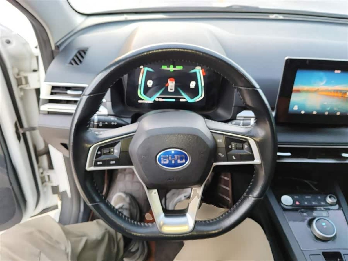 BYD e3 2020 car image #3