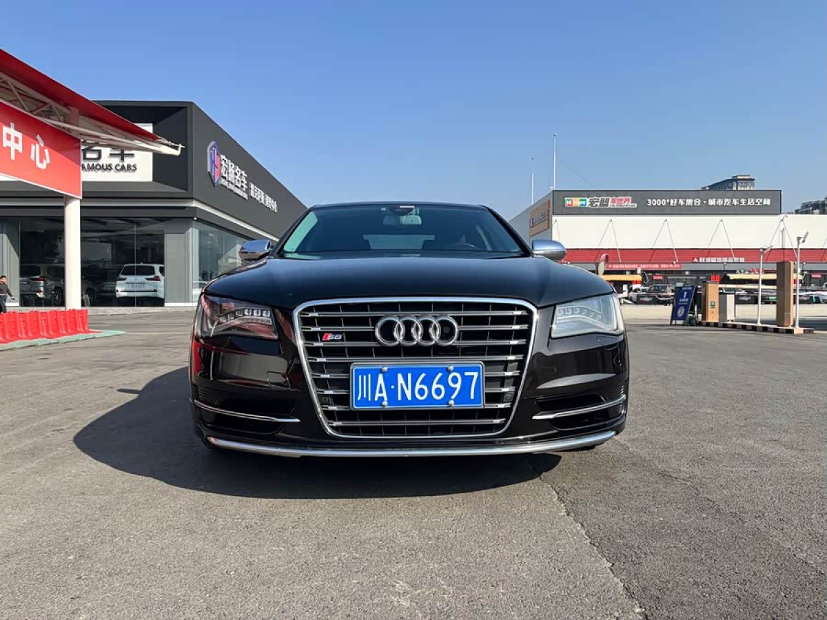 Audi S8 2013 car image #3