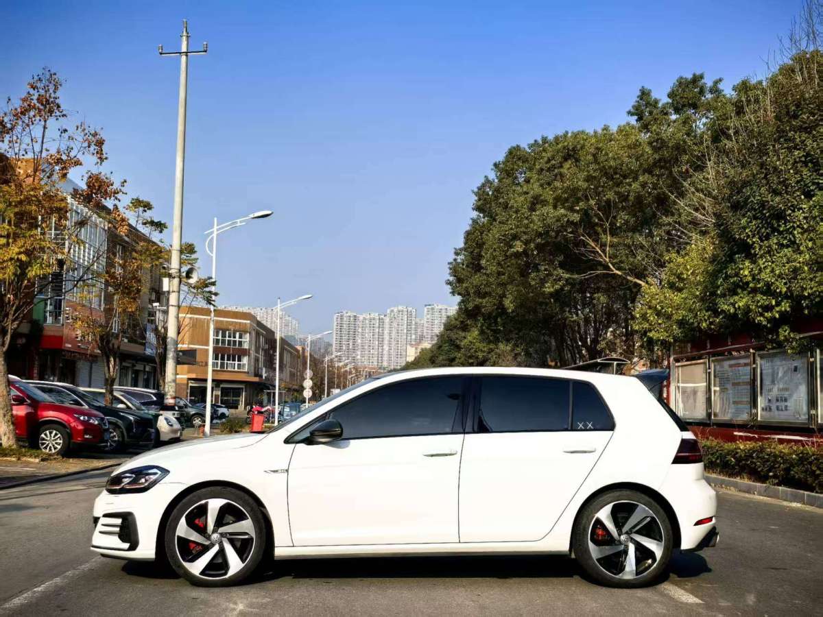 Volkswagen 2019 #3 Volkswagen 2019 car image #3