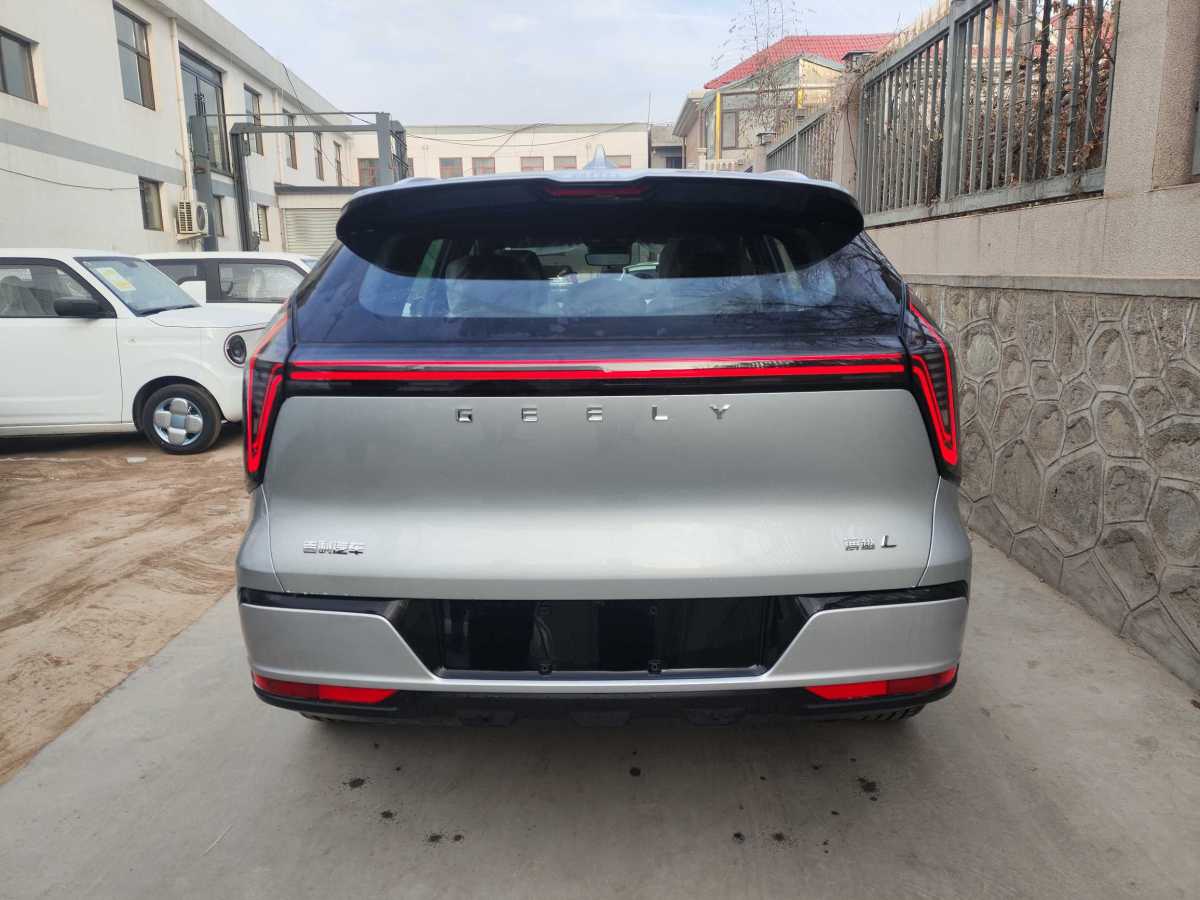 GEELY Boyue L 2025 car image #3