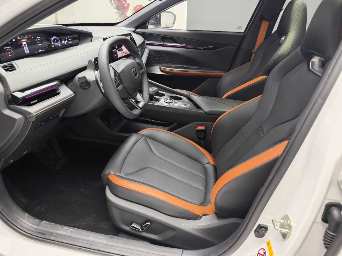Changan UNI-V 2023 car image #3