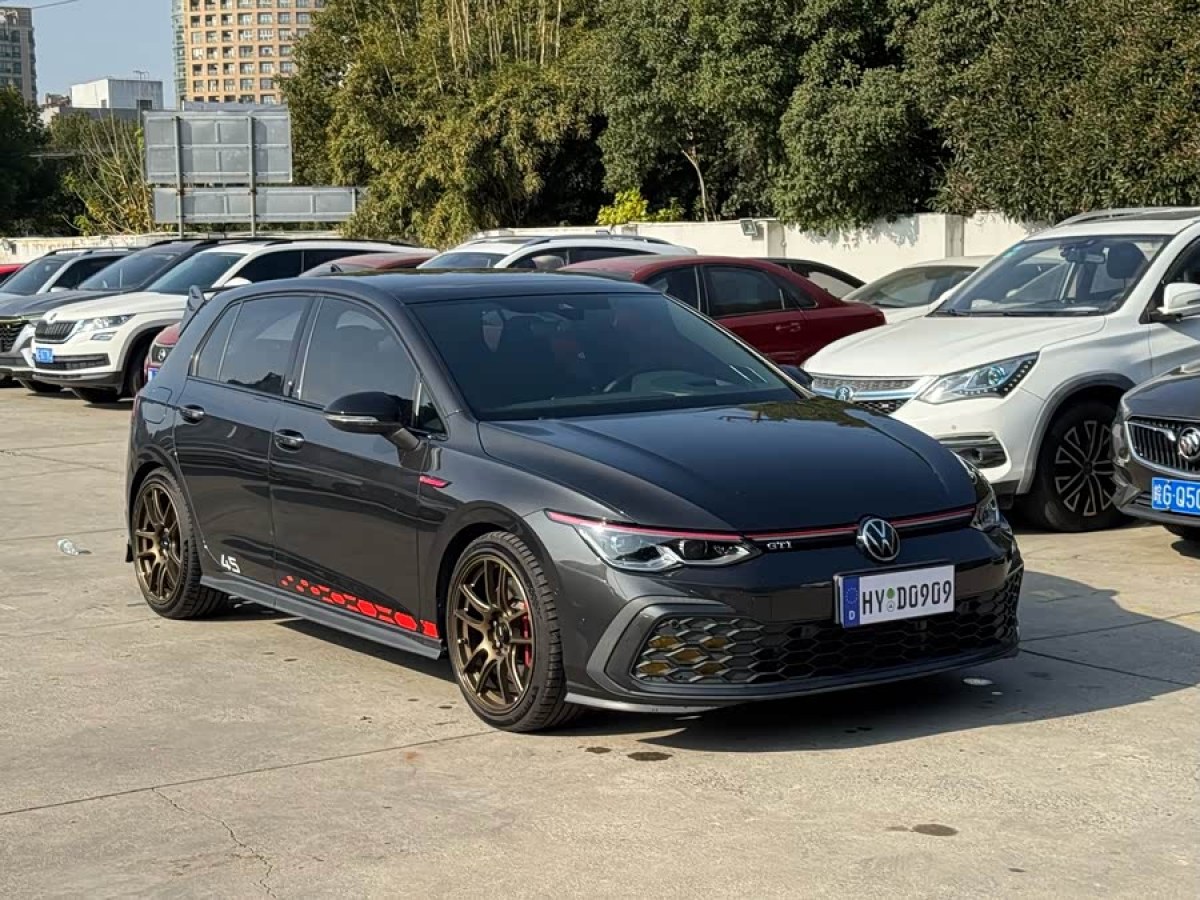 Volkswagen GolfGTI 2021 car image #3